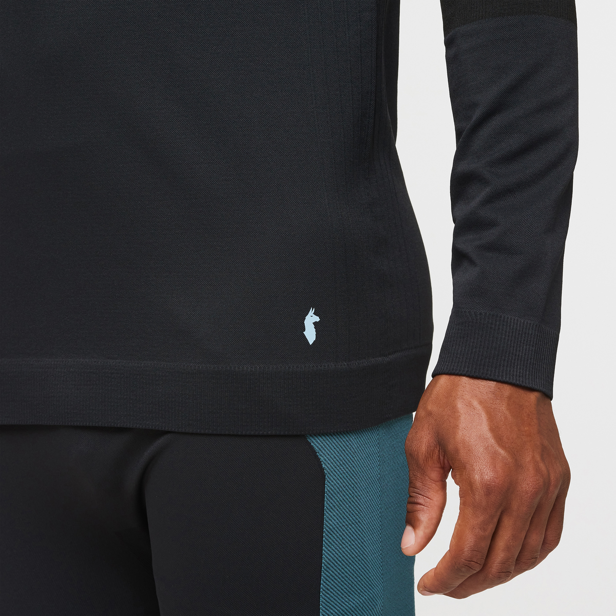 Debajo Seamless Baselayer Crew - Men's - Cotopaxi Black - US 3263