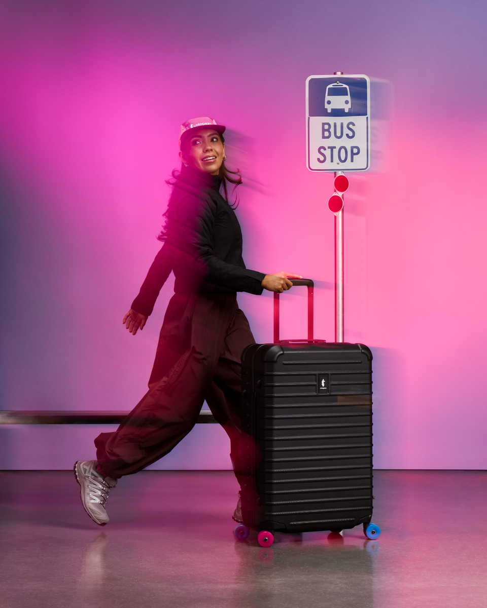 Coraza Suitcase - Medium Checked - Cotopaxi Black - US 1070