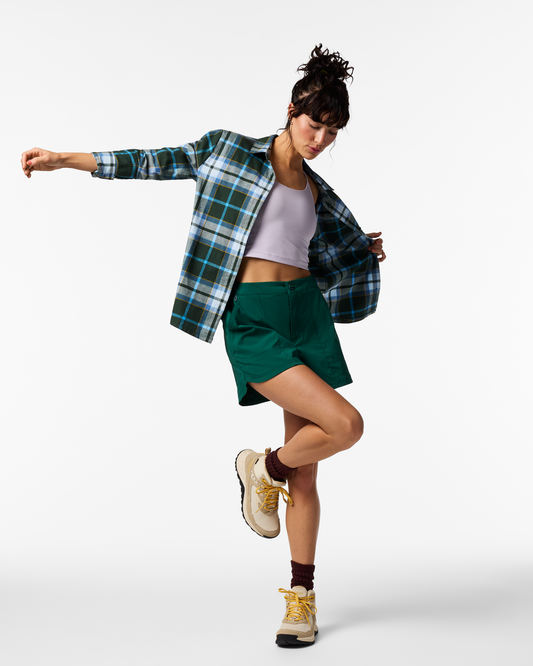Coraje 4" Tech Short - Women's - Kale - US 7368
