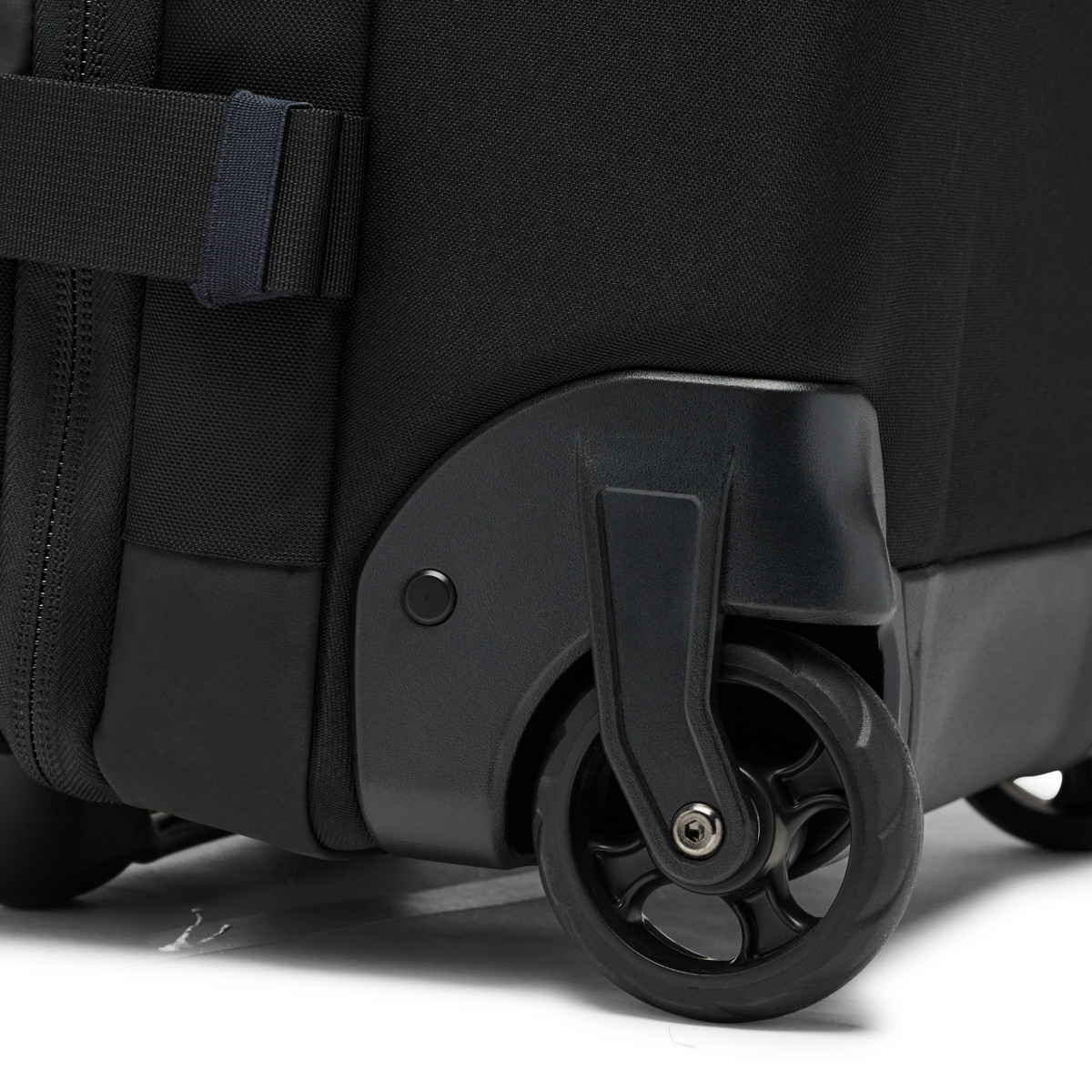 Allpa 38L Roller Bag - Black - US 3805