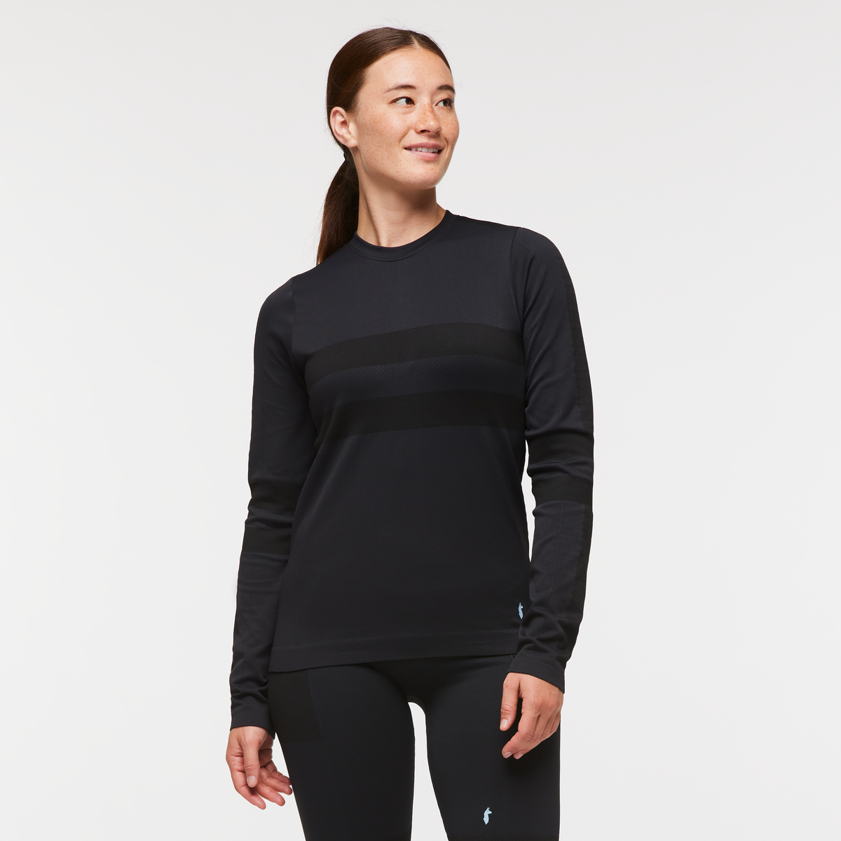 Debajo Seamless Baselayer Crew - Women's - Cotopaxi Black - US 1315