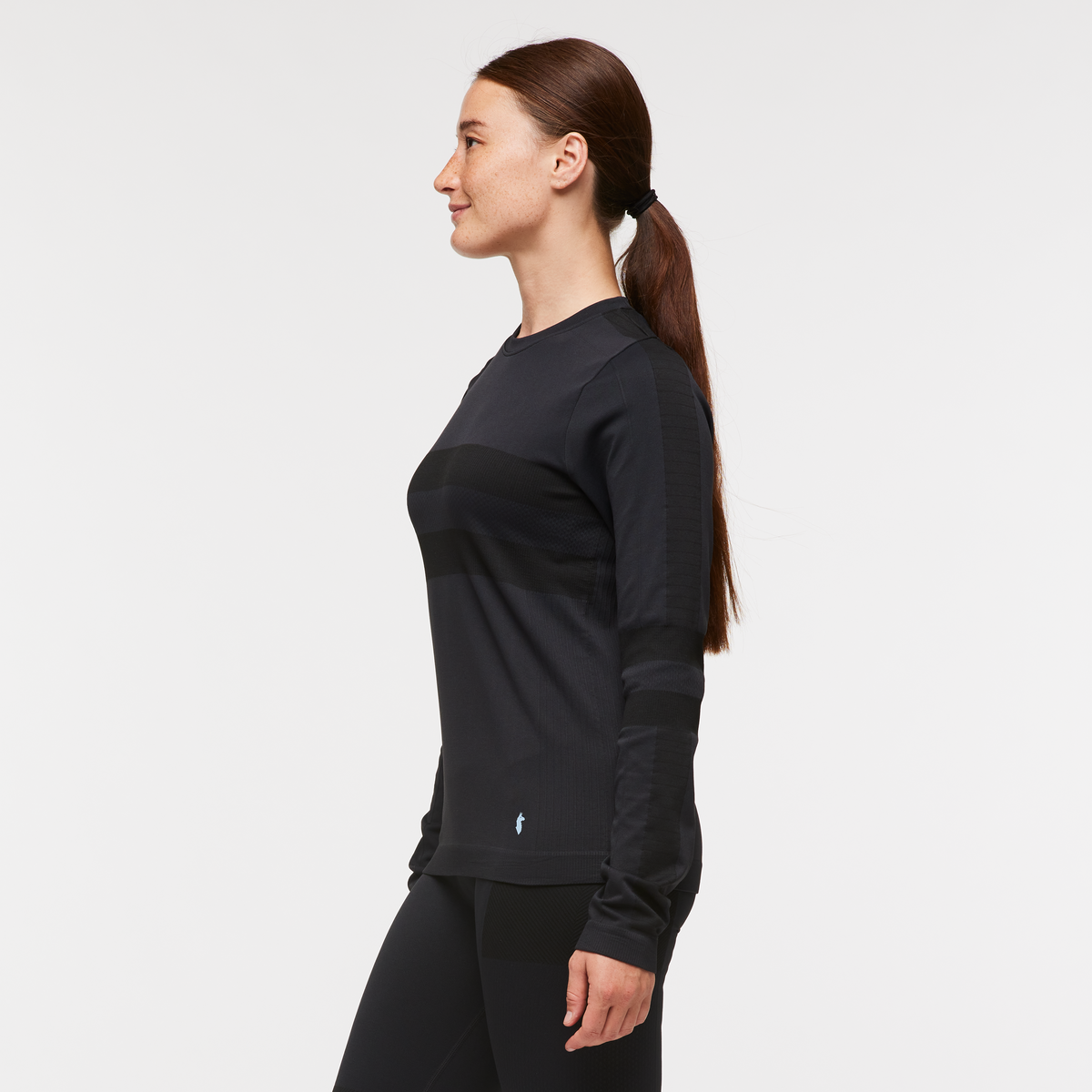Debajo Seamless Baselayer Crew - Women's - Cotopaxi Black - US 1315