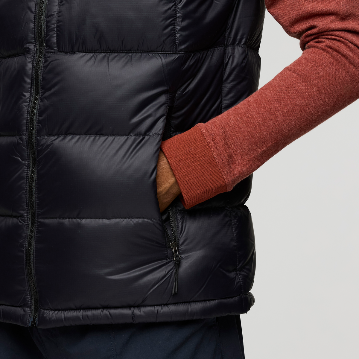 Fuego Max Down Vest - Men's - Cotopaxi Black - US 4231