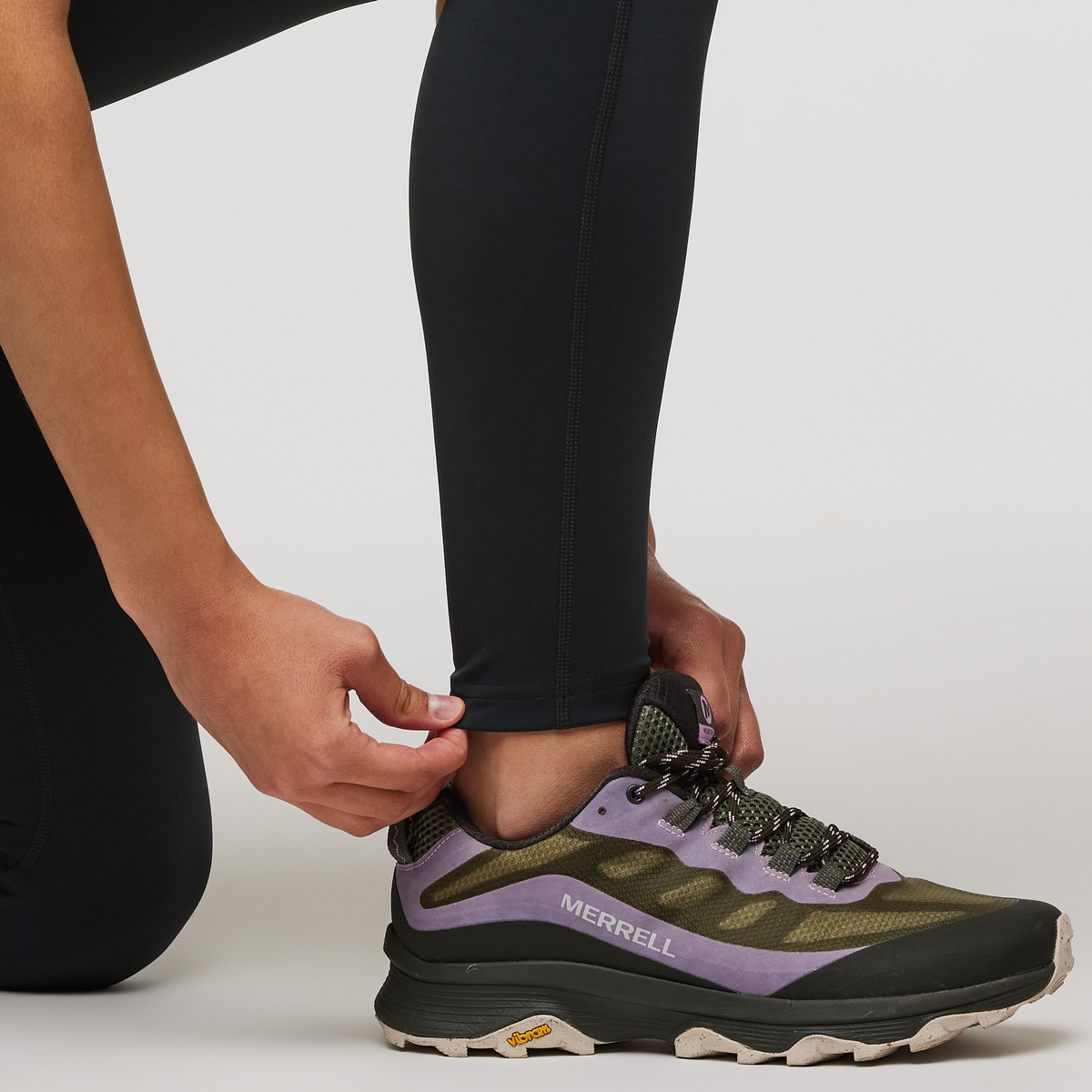 Muevo Tight - Women's - Cotopaxi Black - US 2788
