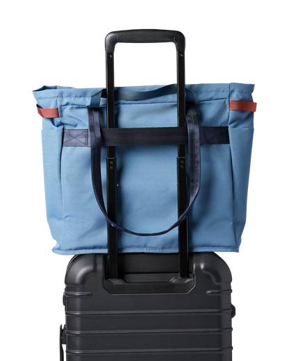 Mente 22L Tote - Fjord - US 8335