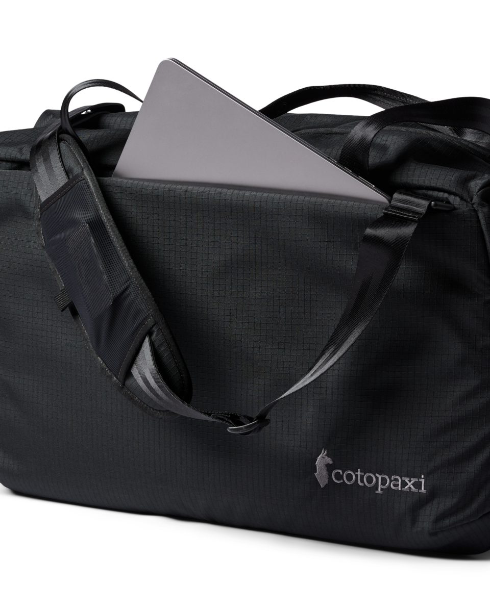 Viaje 45L Travel Duffel - Cotopaxi Black - US 1438