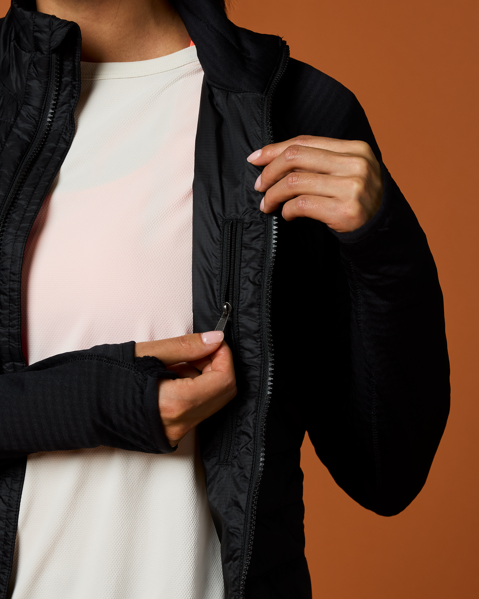 Capa Hybrid Insulated Jacket - Women's - Cotopaxi Black - US 9199